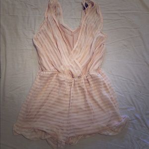 Blush romper (L)